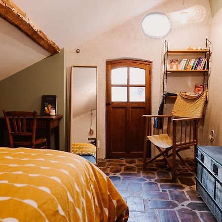 Chambre Ou Gite Dans Une Maison De Montagne - De Suzon A Zelie Entraigues  Εξωτερικό φωτογραφία