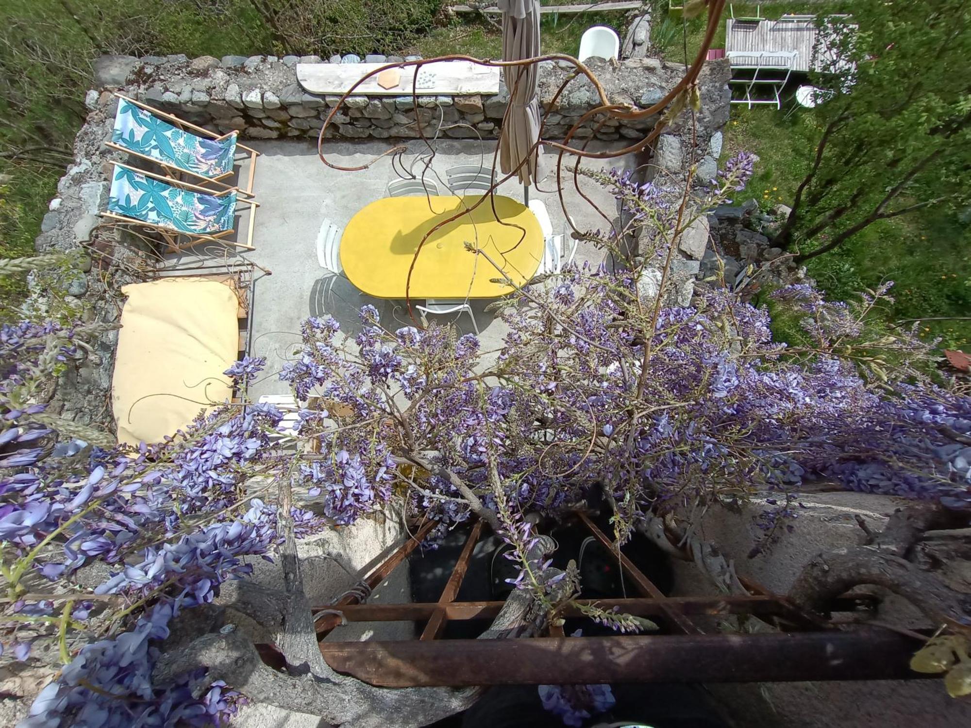 Chambre Ou Gite Dans Une Maison De Montagne - De Suzon A Zelie Entraigues  Δωμάτιο φωτογραφία